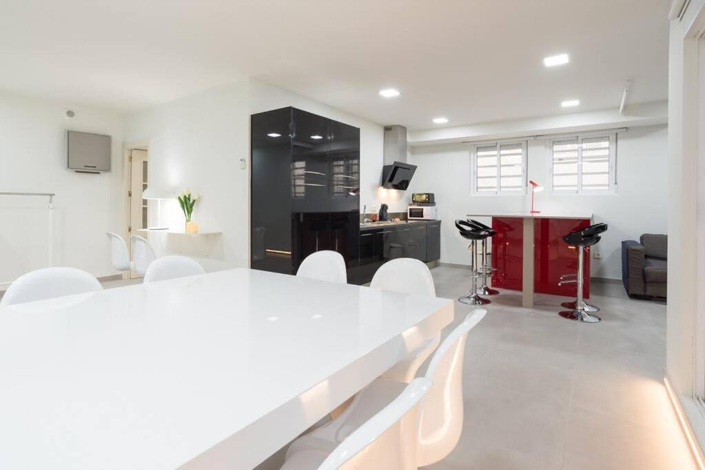 Incredible Luxury Location In Puerto Banus Beach For Families Marbella Exterior foto