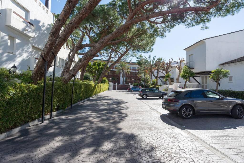 Incredible Luxury Location In Puerto Banus Beach For Families Marbella Exterior foto